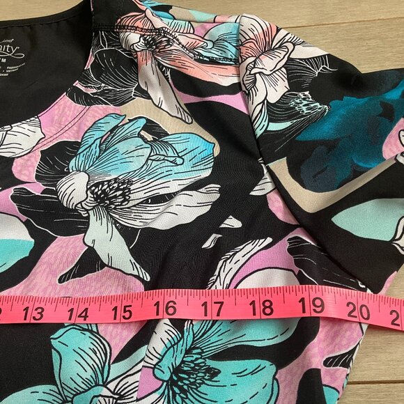 Cherokee Infinity Scrub top - Picture 4 of 6